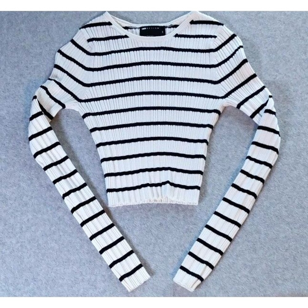 ASOS DESIGN Womens XS White Black Striped Rib-Knit Crew Neck Crop Top Sweater